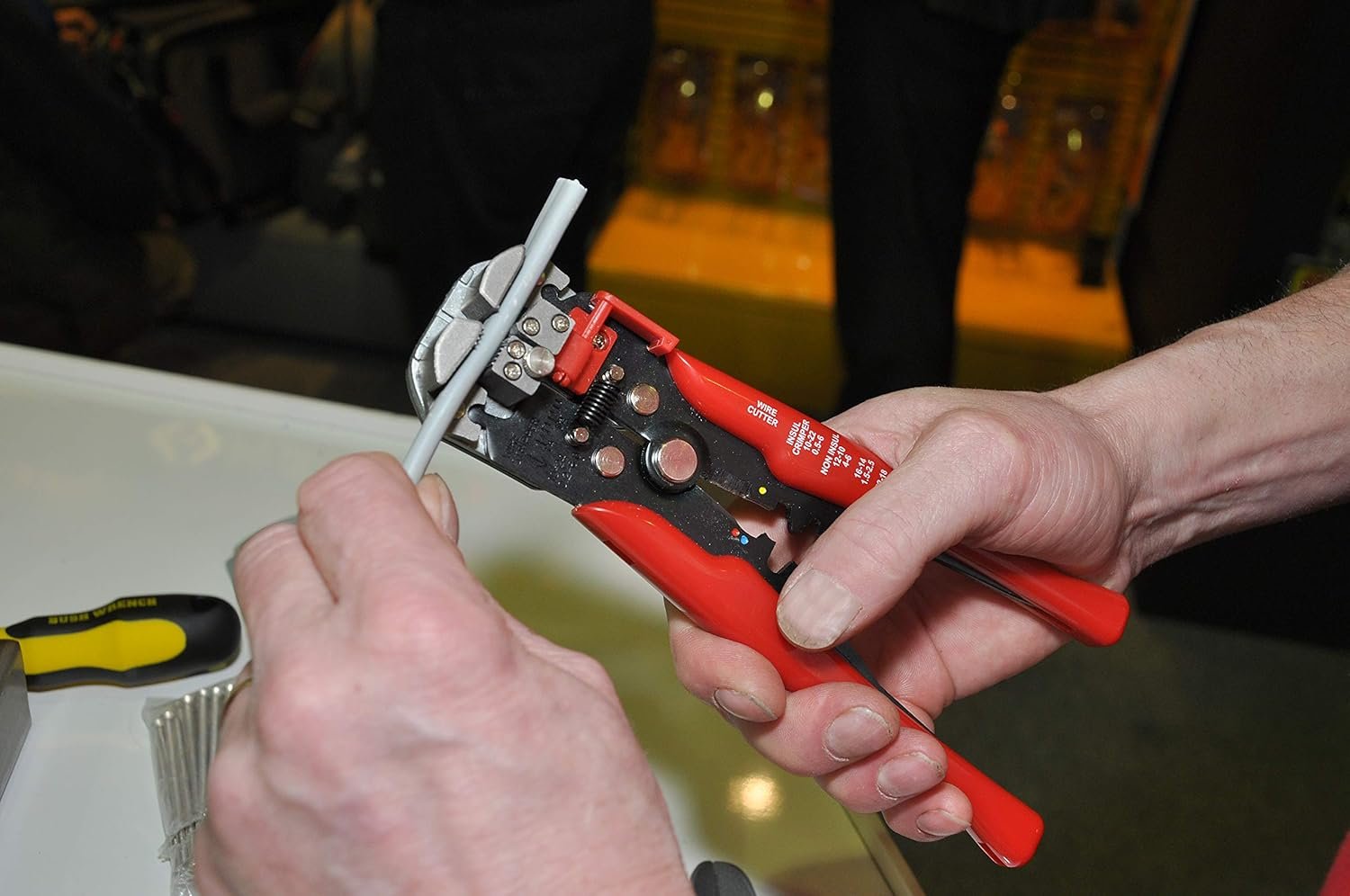 automatic wire stripper